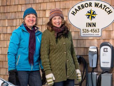 Colleen Hyland and Janice Kenyon