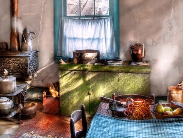 An old-fashioned kitchen.