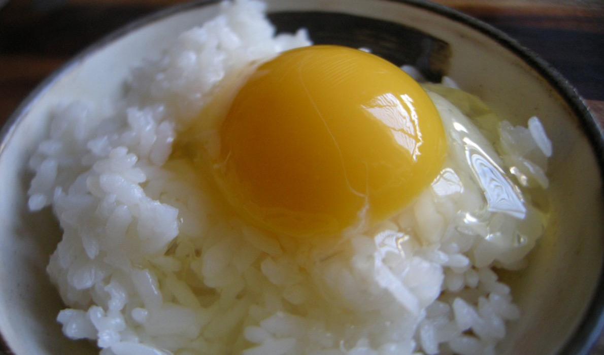 Eggs on rice.