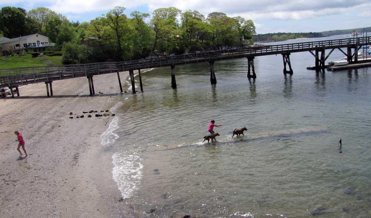 Peaks Island play